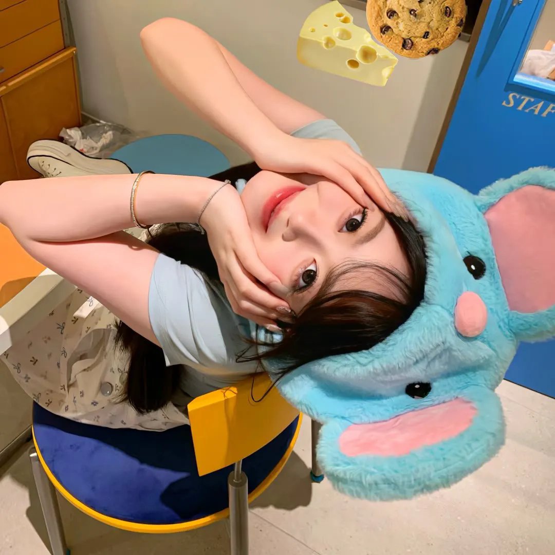《新婚甜心是同事》封面